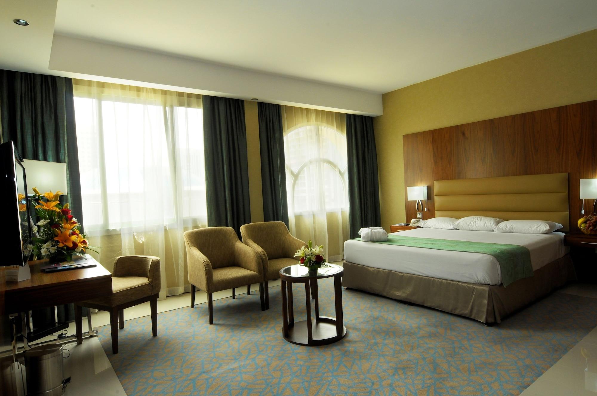 Hotel Howard Johnson By Wyndham Downtown