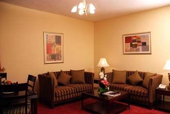 Howard Johnson By Wyndham Downtown