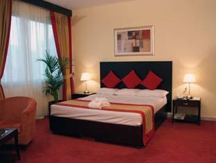 Hotel Howard Johnson By Wyndham Downtown